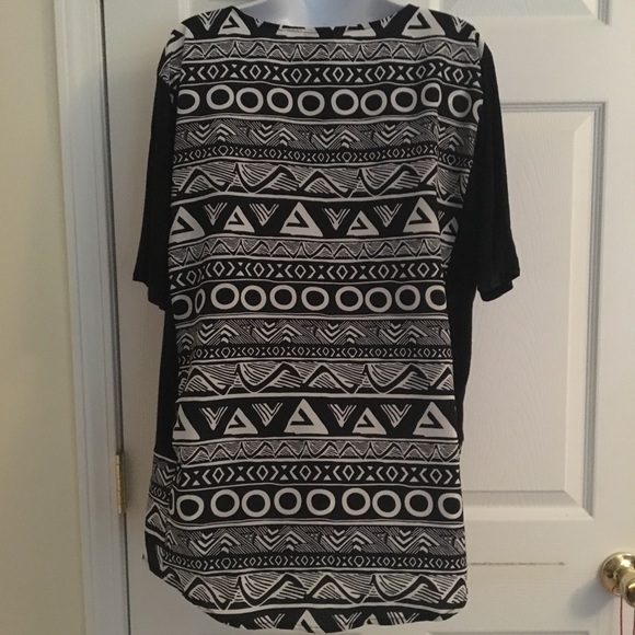 ❌ 2 womens shirts by Bobeau. L. (a bit oversized) - Picture 4 of 7